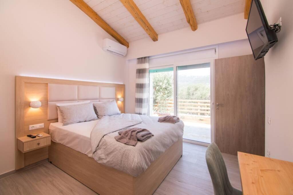 Villa Di Pietra Liapades Eksteriør billede