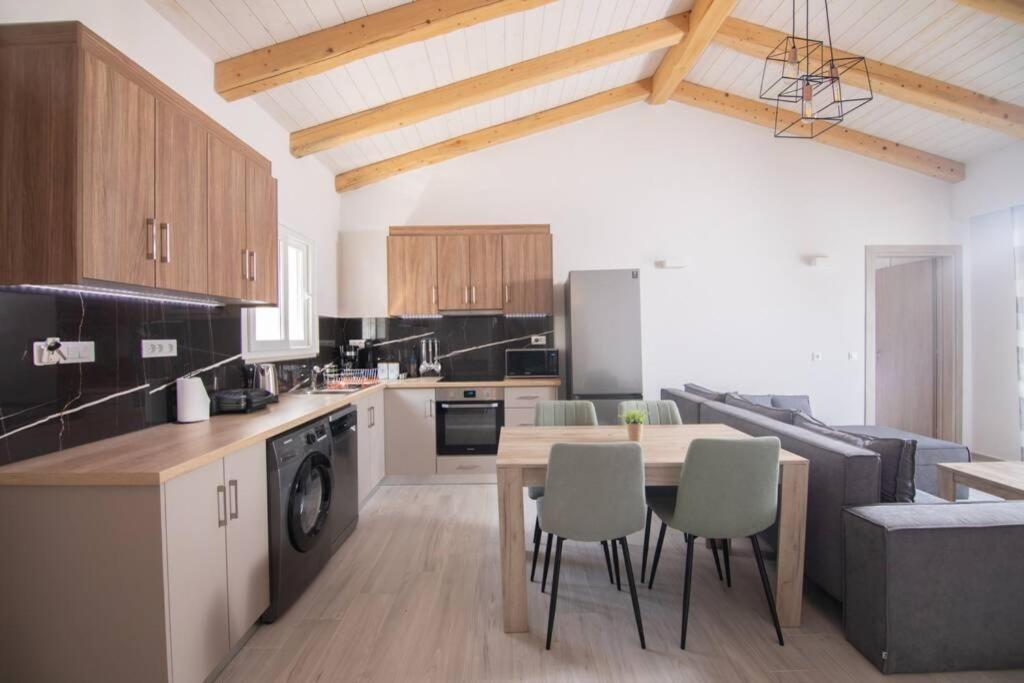 Villa Di Pietra Liapades Eksteriør billede