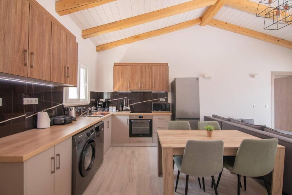 Villa Di Pietra Liapades Eksteriør billede